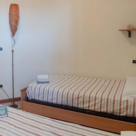 Acqua شقة ستريزا